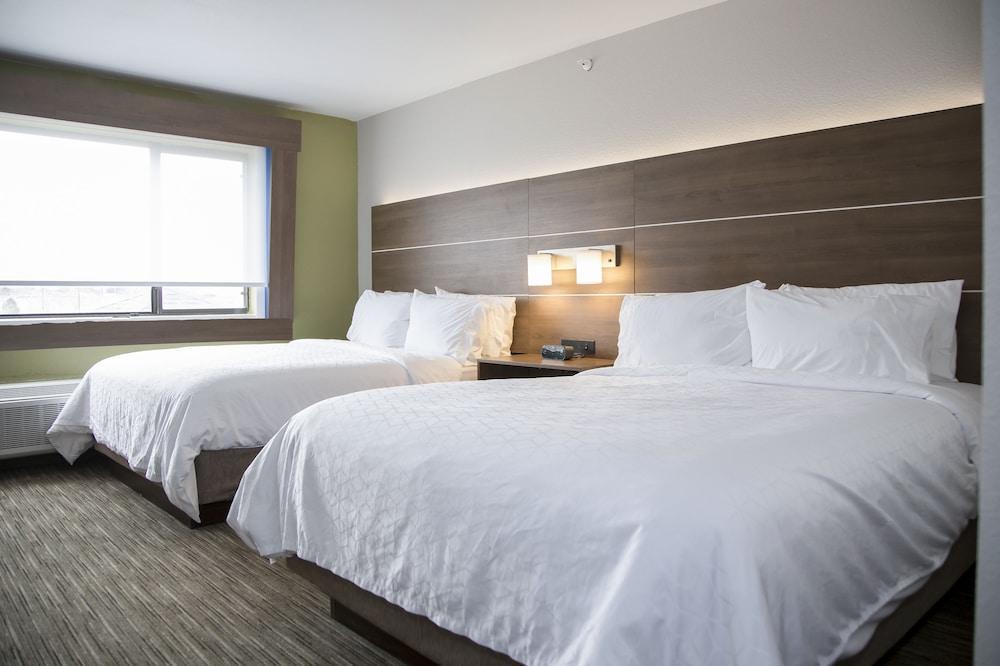 Express & North By Ihg Colorado Springs