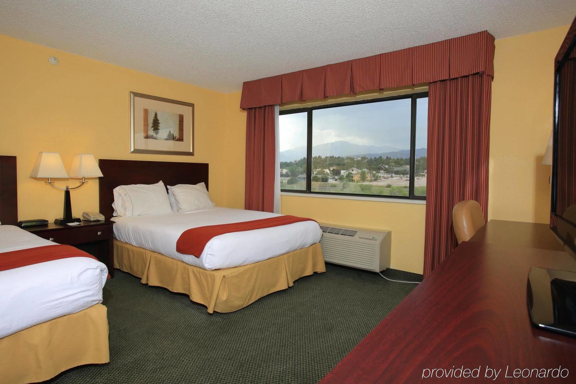 Express & North By Ihg Hotel Colorado Springs