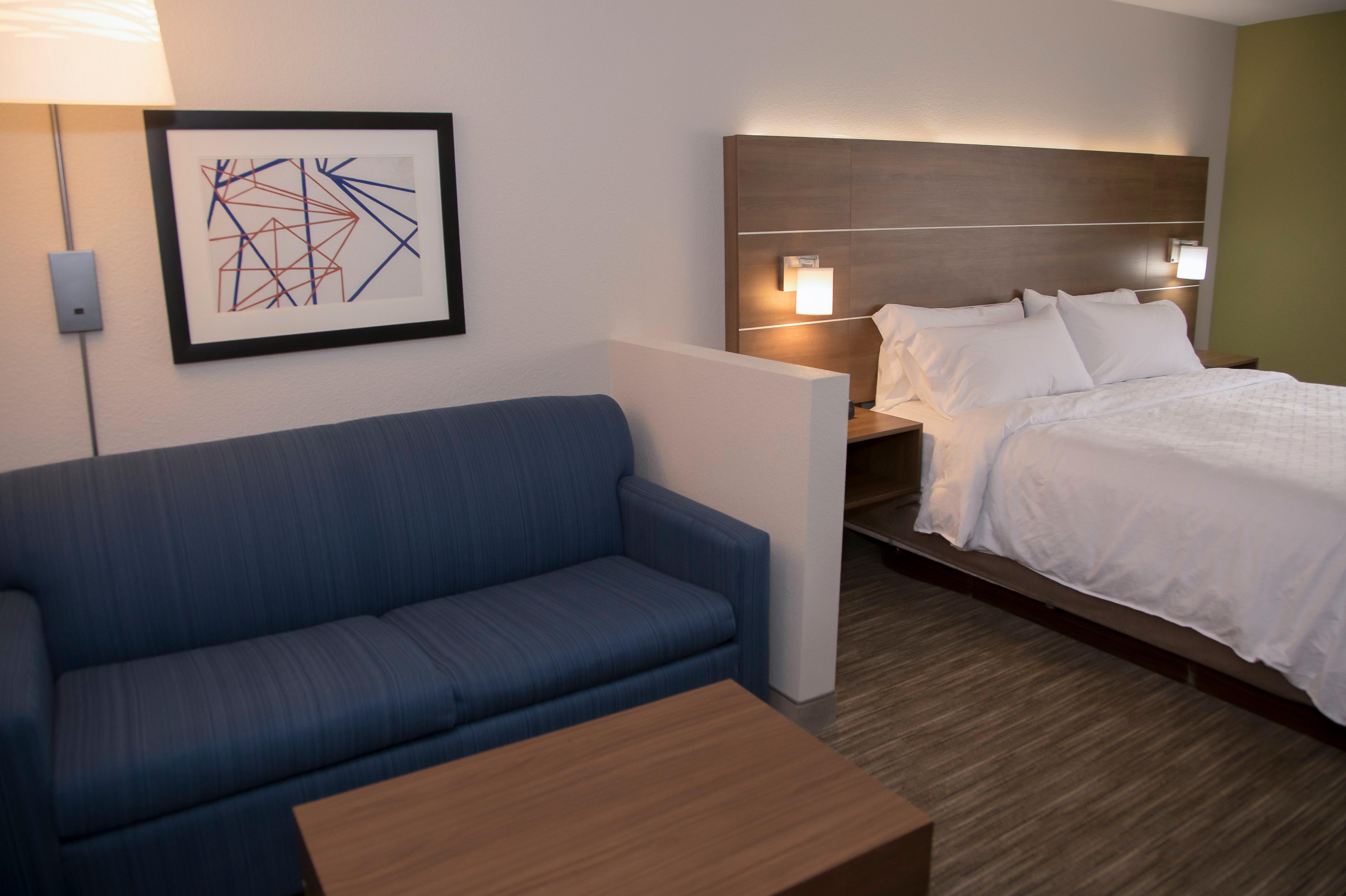 Express & North By Ihg 2* Colorado Springs