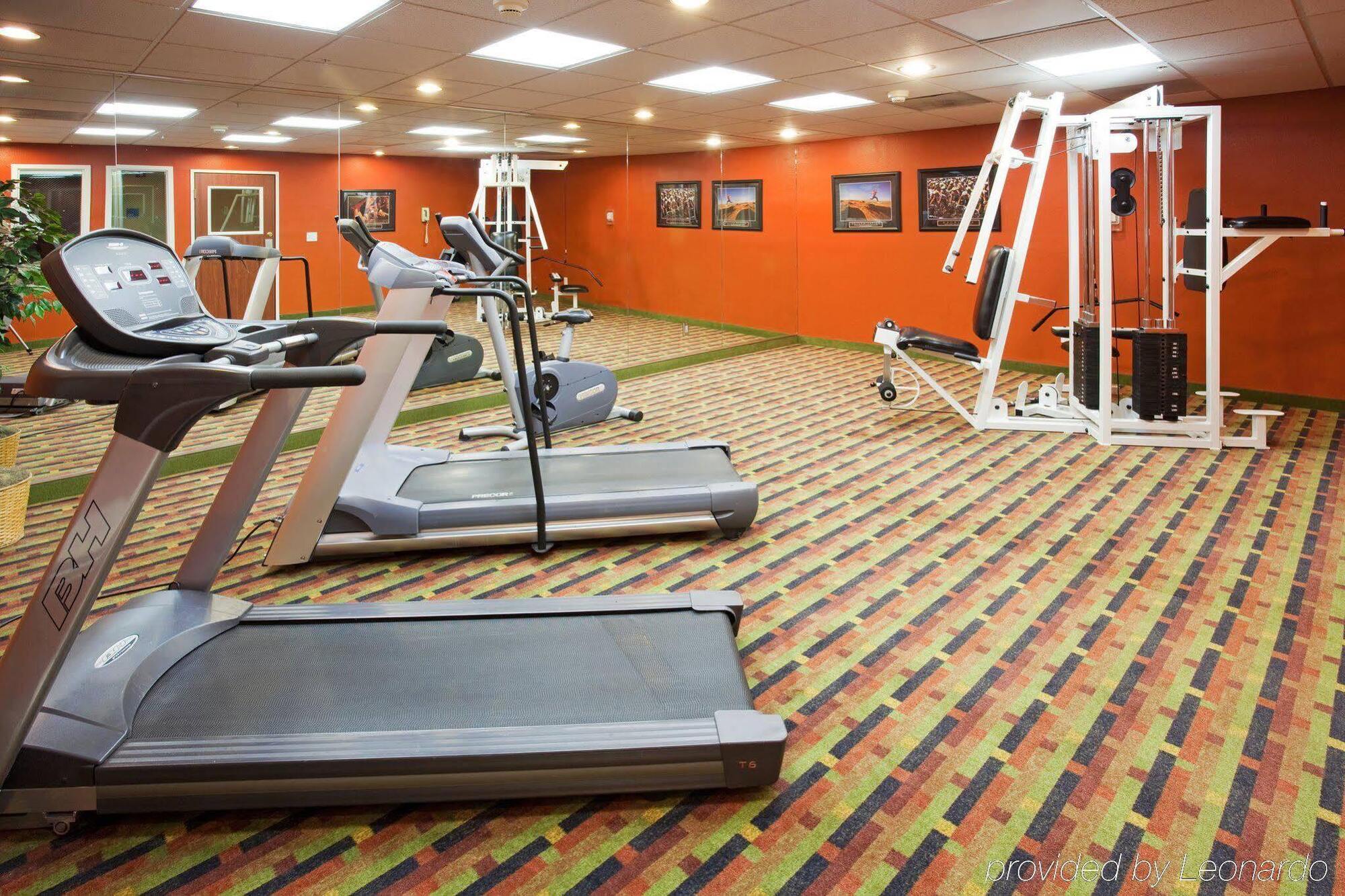 Hotel Express & North By Ihg 2*